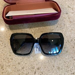 Black Square Gucci Sunglasses